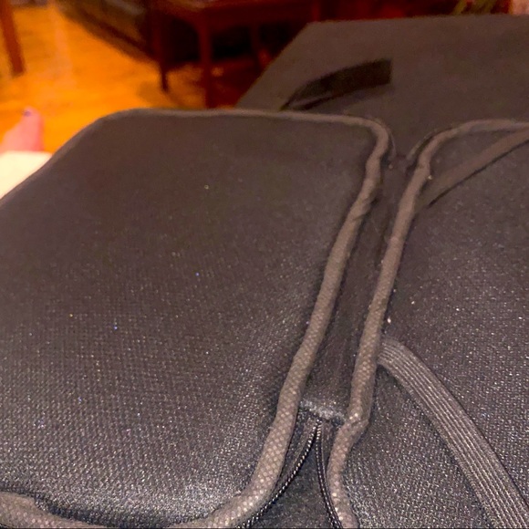 Colorful Peruvian folk art fabric tablet holder - Picture 3 of 3